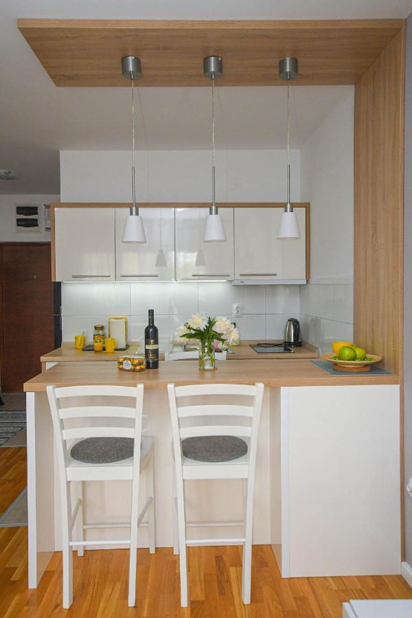 Apartment Plaza คลาโดโว ภายนอก รูปภาพ